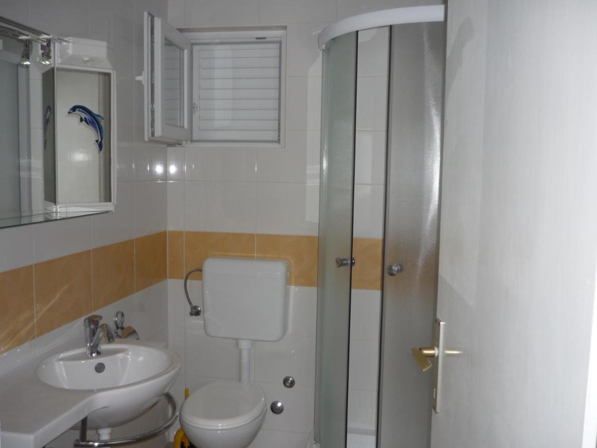 Apartmani MILLE Starigrad Paklenica Bagian luar foto