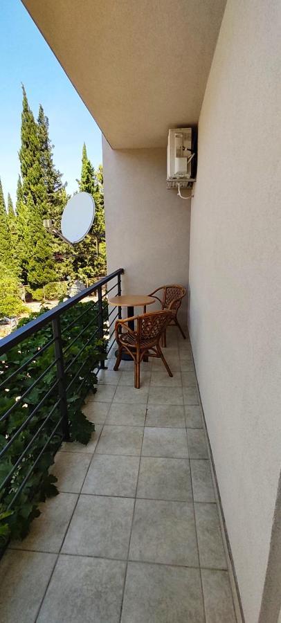 Apartmani MILLE Starigrad Paklenica Bagian luar foto